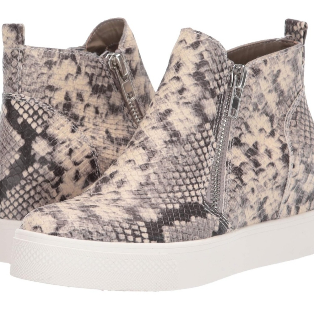 Steve Madden Wedgie Sneaker Natural Snake Wedge Bootie 9